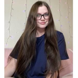 Meet your Posher, Valerie